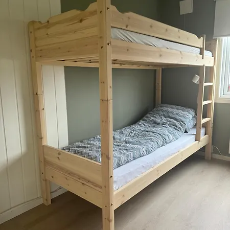 Idyllisk Enebolig! Villa Svolvær