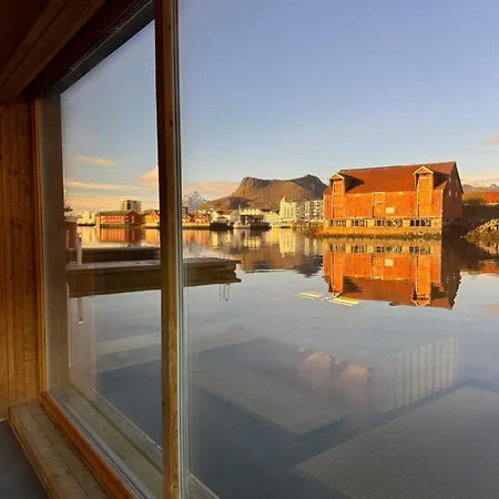 Idyllisk Enebolig! Villaer Svolvær