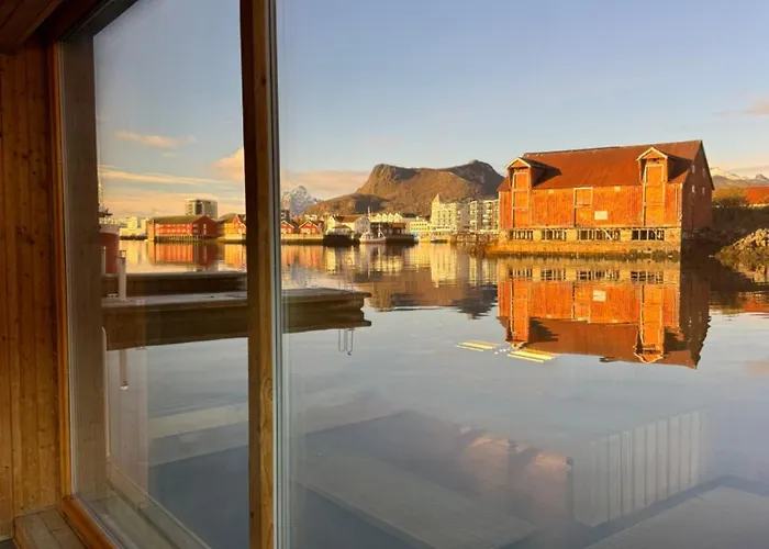 Idyllisk Enebolig! Villa Svolvær